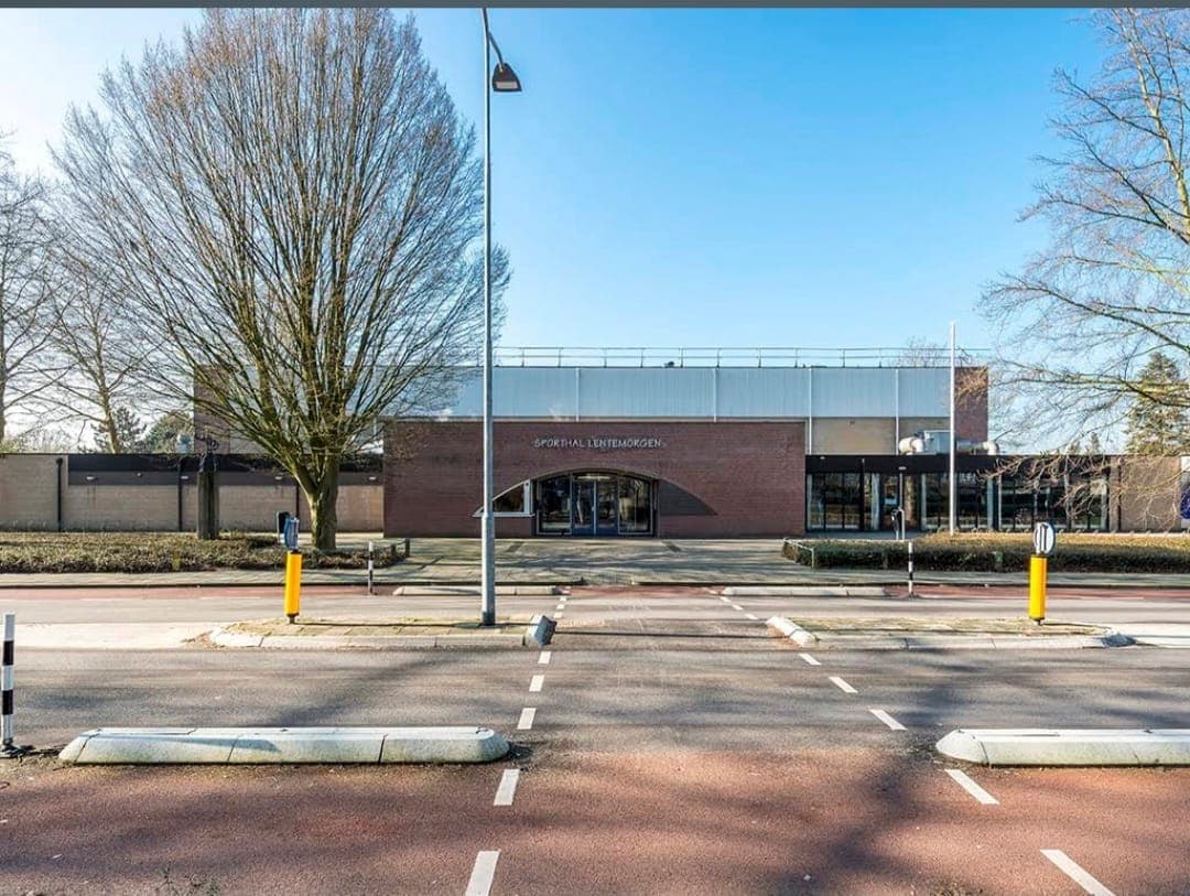 Zevenaar <br> Sporthal De Lentemorgen